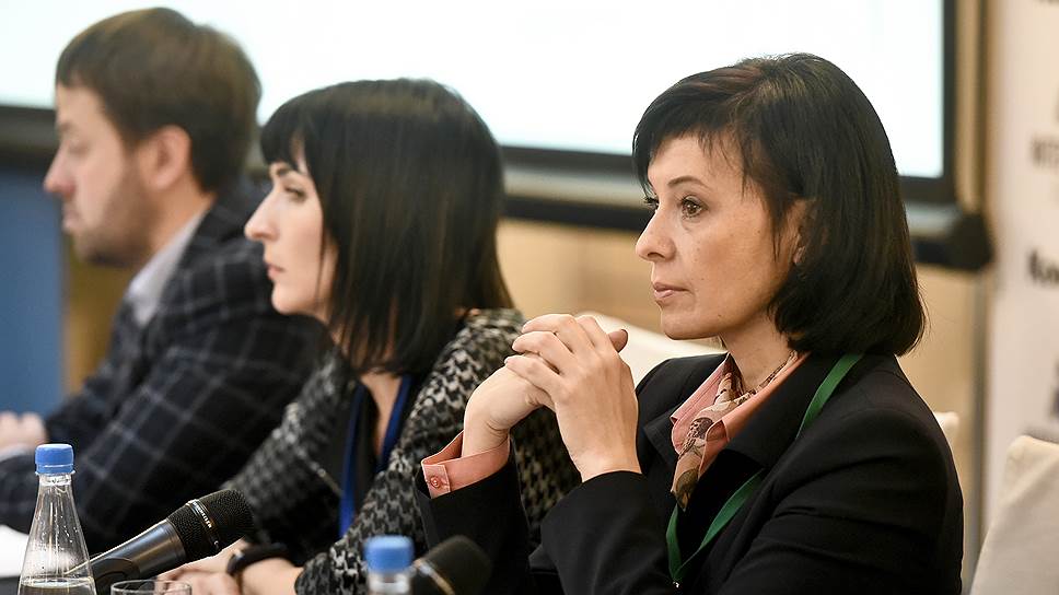 Елена Кукарская (справа), независимый финансовый эксперт
