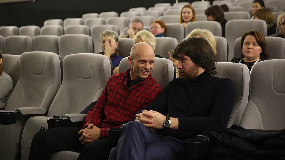 Режиссеры фильма &quot;28 панфиловцев&quot; Андрей Шальопа (слева) и Ким Дружинин перед началом показа фильма &quot;28 панфиловцев&quot;