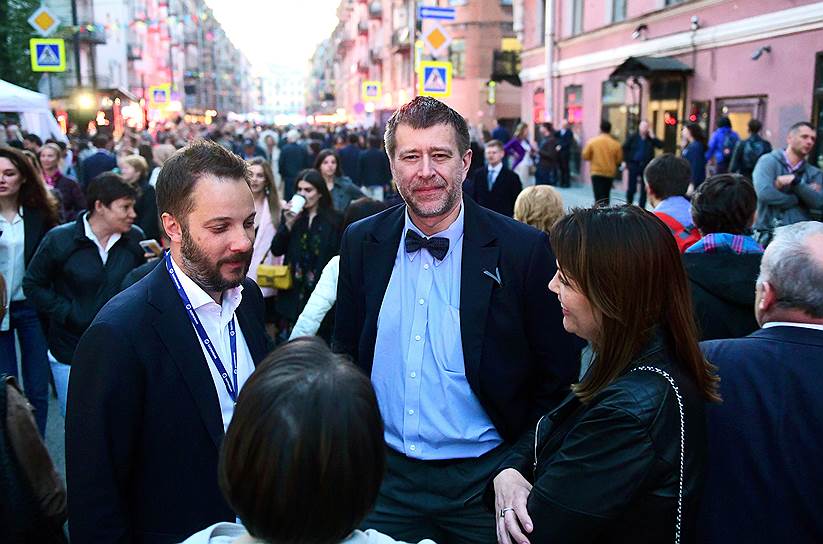 Министр юстиции России Александр Коновалов (в центре) 