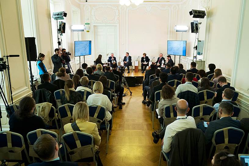 Дискуссионная сессия «История инноваций и (правовых) противоречий в искусстве» в рамках Петербургского международного юридического форума