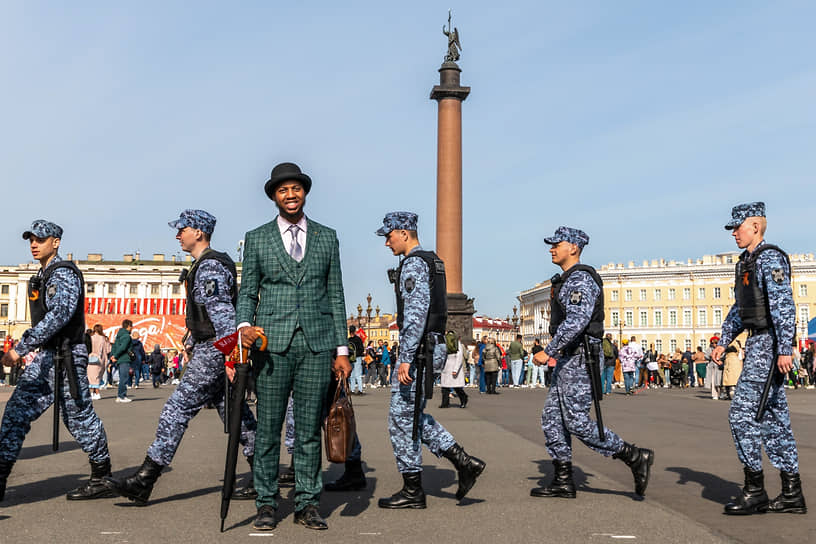 Праздничные мероприятия, посвященные 78-й годовщине Победы в Великой Отечественной войне, на Дворцовой площади