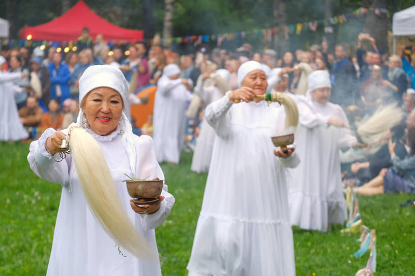 Национальный якутский праздник Ысыах в Сампсониевском саду