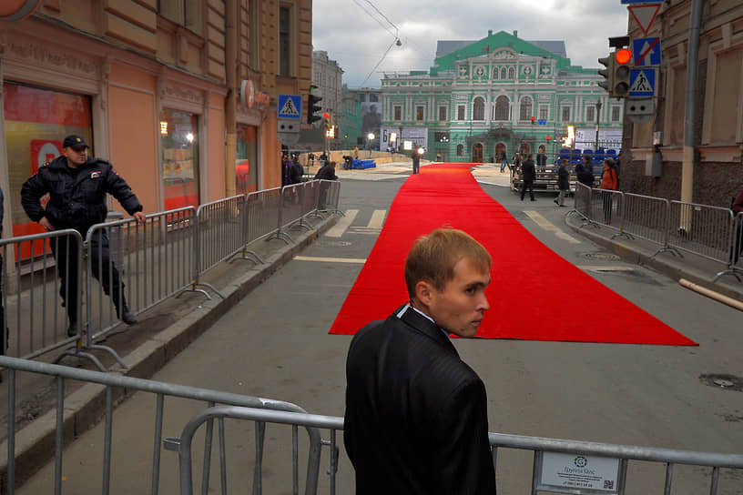 Сентябрь 2014 года. Церемония открытия Большого драматического театра имени Г. А. Товстоногова после реставрации