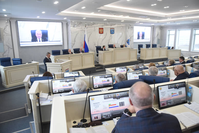 В принятом законопроекте зафиксировано увеличение доходов областного бюджета на 275 млн рублей 