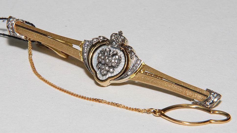 Заколка для галстука «Орловая» из золота, серебра с бриллиантами. Алексей Помельников