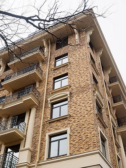 В структуре сделок по продаже элитной недвижимости на жителей Петербурга в 2018 году пришлось 60%, оставшиеся 40% совершены с участием жителей Москвы, регионов РФ, а также нерезидентов