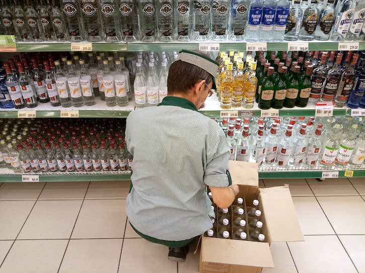 Эксперты называют рост объема продаж крепкого алкоголя временным явлением и ждут неизбежного снижения