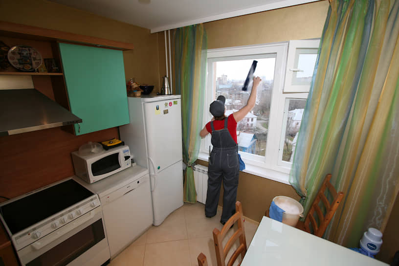 Среди новых социально-бытовых услуг в Петербурге — уборка жилых помещений для тех, кто не способен по состоянию здоровья самостоятельно ухаживать за собой
