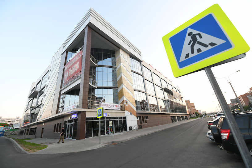 В Петербурге исторически ощущается дефицит небольших торговых и торгово-офисных зданий площадью 1500–3500 кв. м. Наиболее актуальный формат — два этажа