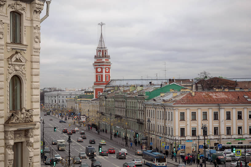 В Петербурге есть локации, которые со временем потеряли часть престижного статуса. Среди таких примеров можно выделить Невский и Каменноостровский проспекты