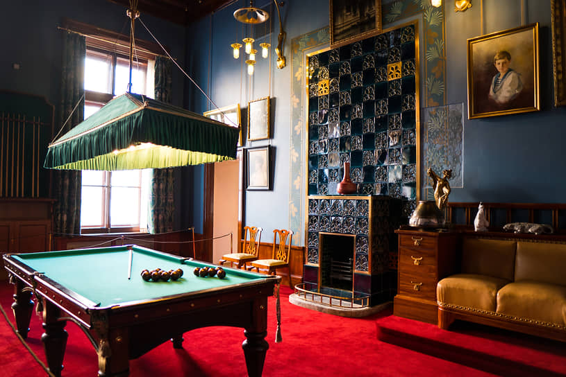 Один из отреставрированных и открытых для посещения интерьеров Александровского дворца