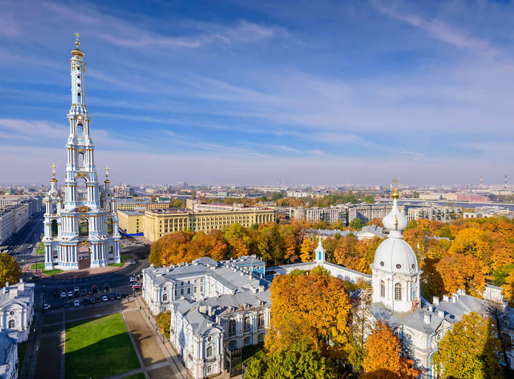 Идея строительства колокольни Смольного собора высотой 170 м принадлежит Фонду содействия восстановлению объектов истории и культуры в Санкт-Петербурге