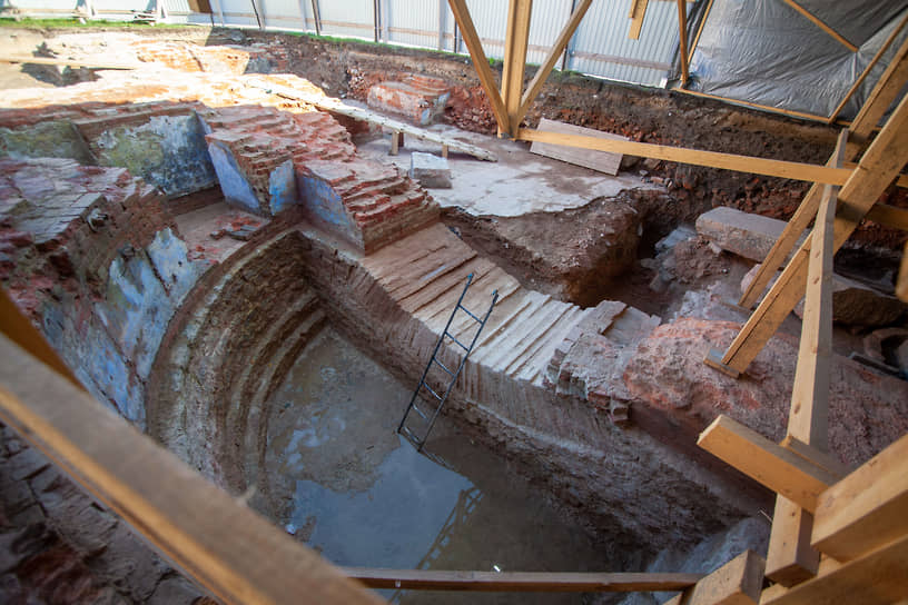 Этой осенью на месте фундамента Борисоглебской церкви научно-исследовательский центр «Актуальная археология» завершил второй этап археологических раскопок, начатых в феврале