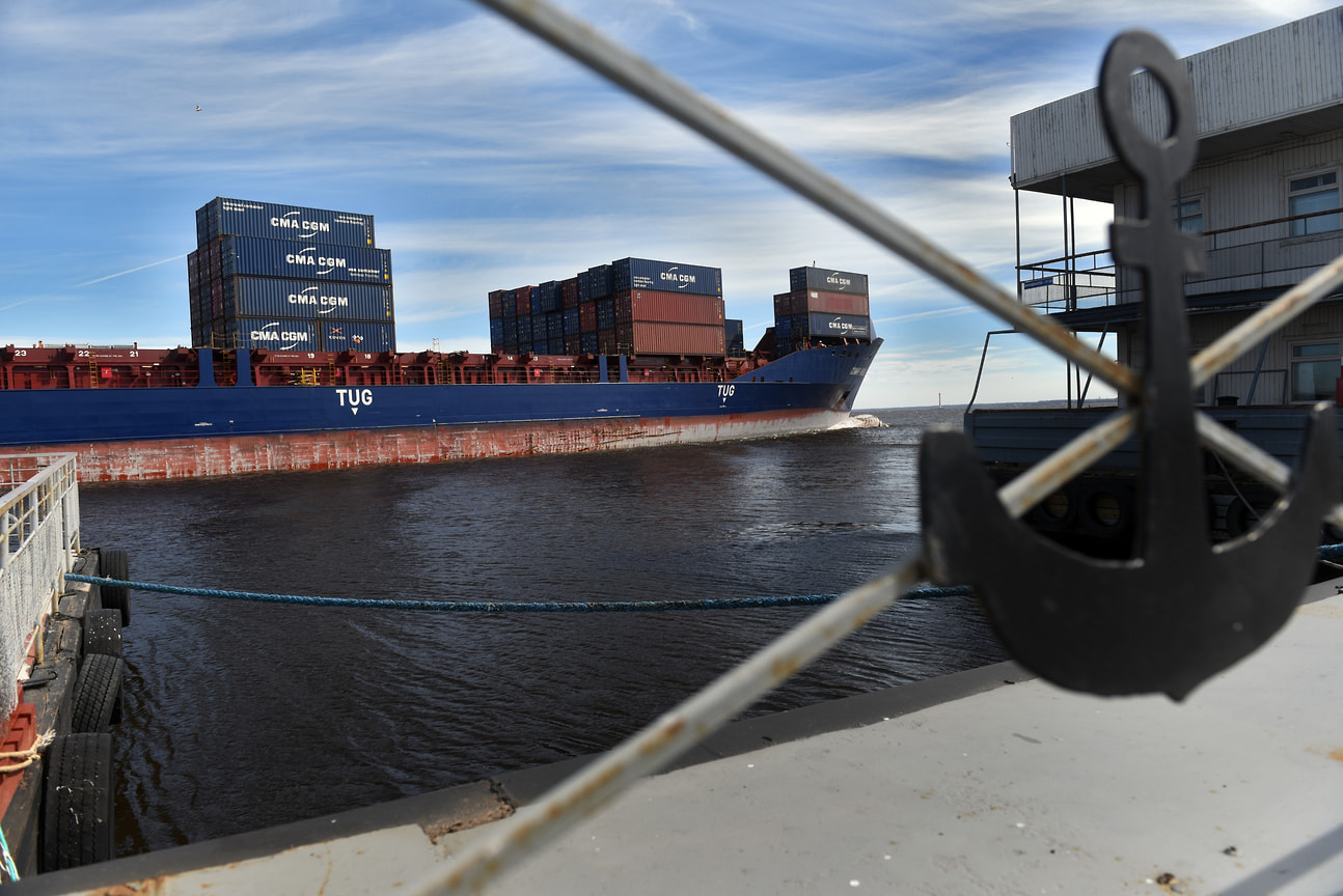 За первое полугодие 2022 года контейнерооборот портов Балтийского бассейна снизился на 39%