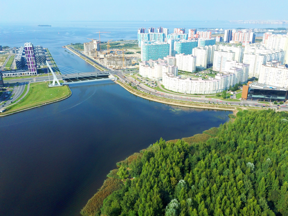 ЖК «Огни залива» строится на первой линии Финского залива и вдоль набережной Дудергофского канала