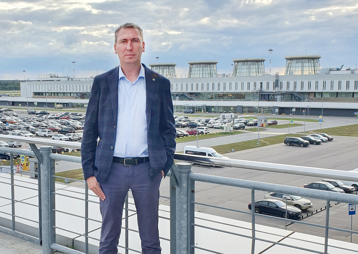 Генеральный директор АО «Карго Сервис Центр» Сергей Соловьев руководит компанией, осуществляющей грузовые авиаперевозки в 171 страну