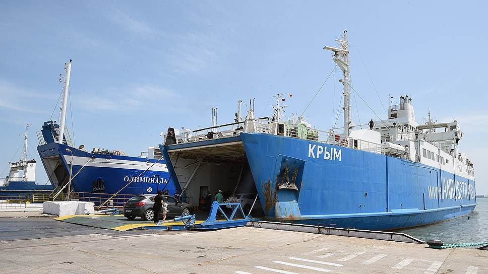Пока основным видом перевозок между Кубанью и Крымом является паром.