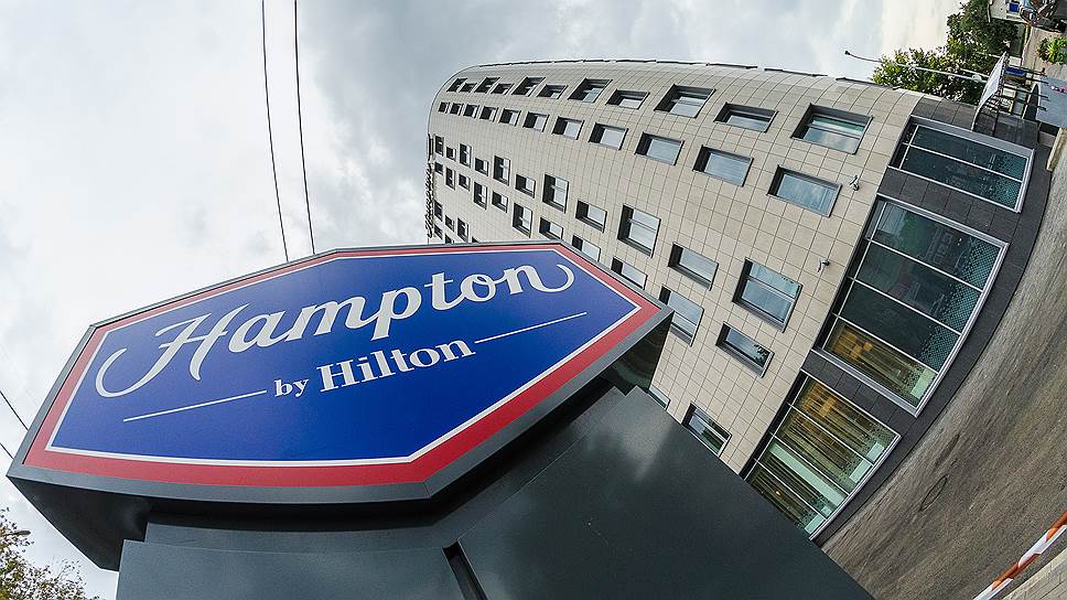 Hampton moscow. Hampton by Hilton Краснодар. Гостиница Hampton Краснодар. Ростовский новый отель Хилтон. Воронеж Хилтон бай Хилтон парковка.