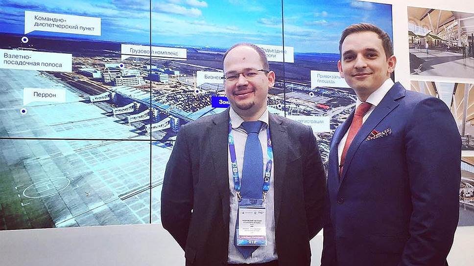Антон Алексеев (справа) перешел от взаимодействия с государственными органами к работе в них