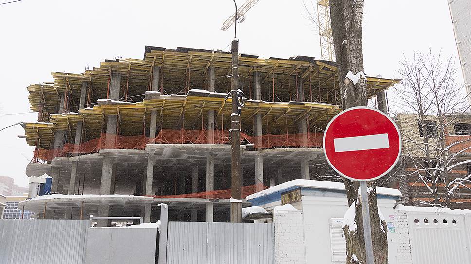 Власти хотят изымать участки у застройщиков, заморозивших строительство домов с долевым финансированием
