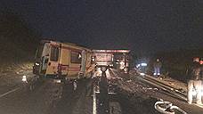На Кубани в автоаварии с участием «Скорой помощи» погибли шесть человек
