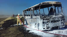 В Ростовской области сгорел пассажирский автобус