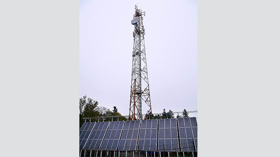 В 2004 году была введена в эксплуатацию первая в России базовая станция мобильной связи, работающая от солнечной энергии. В 2005 году заработал репитер на солнечных батареях в пос. Абрау-Дюрсо, в 2007 году — базовая станция в горах Лаго-Наки с самой мощной в России солнечной энергосистемой. 