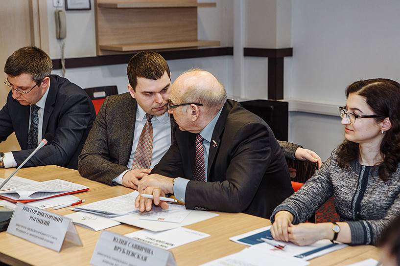 (слева направо) Александр Степанов, заместитель председателя Самарской губернской Думы\ Виктор Рогоцкий, заместитель председателя Комитета Совета Федерации по экономической политике