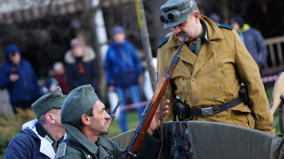 Военно-историческая реконструкция событий 12 февраля 1943 года - день осводождения Краснодара от немецкой оккупации.