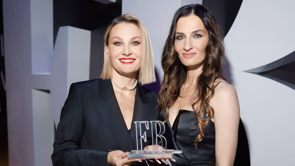 Основатели бренда EMI Екатерина и Вера Мирошниченко на премии глянцевого издания «FB», победители 
в номинации «Beauty-бренд года 2023»