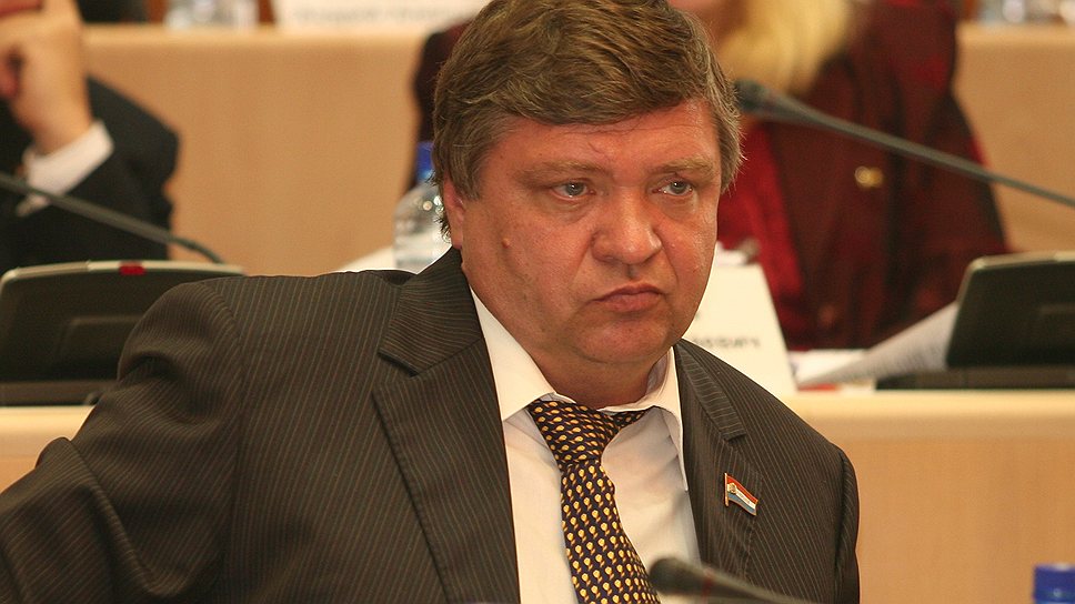 Несмотря на то что протеже Владимира Симонова вскоре покинет пост главы Сызрани, первого по-прежнему считают одним из главных персонажей предстоящих выборов