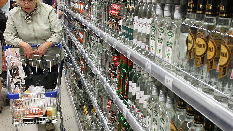 ФАС продолжает подозревать в сговоре  с облправительством трех игроков алкогольного рынка