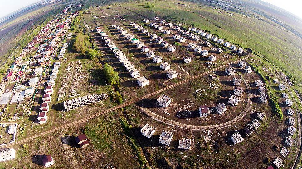 Более 600 человек являются потерпевшими по уголовному делу в отношении руководства экс-застройщика коттеджного поселка «Дубрава»