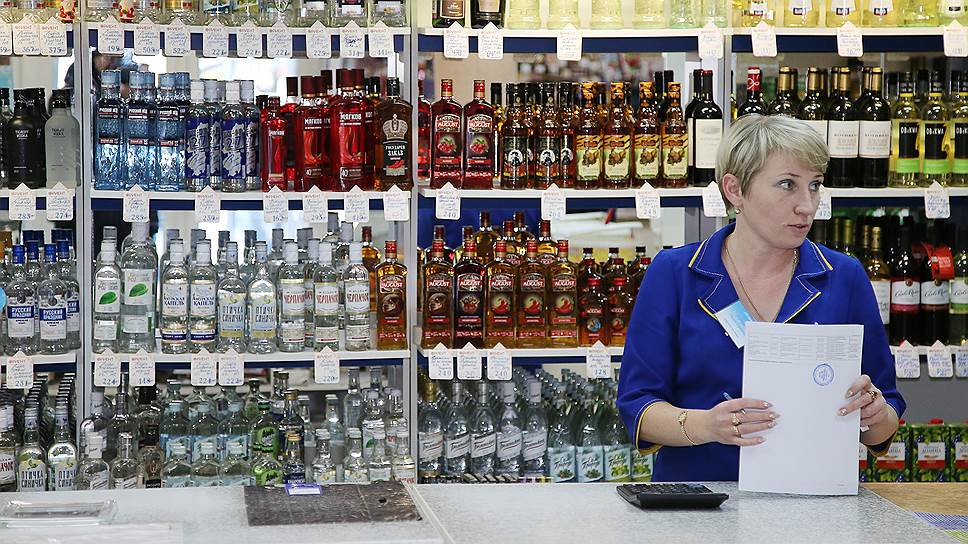 Правила розничной торговли алкоголем в Самарской области пока оставили без изменений