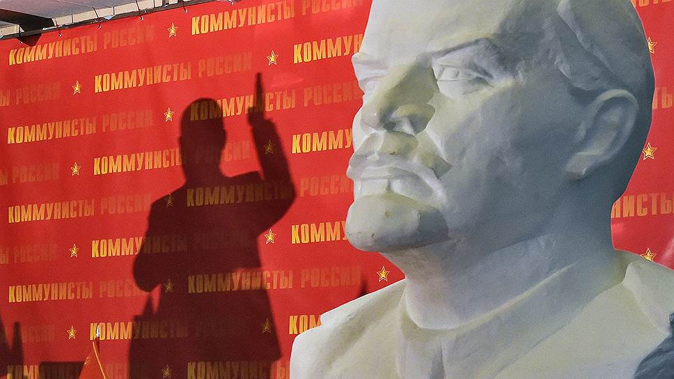 Депутаты гордумы Тольятти, большинство из которых коммунисты, из-за поправок коллег предыдущего созыва не могут выбрать спикера