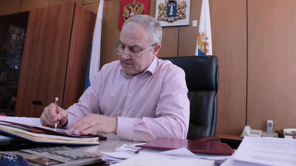 Председатель облизбиркома Юрий Андриенко считает, что в любом случае ответственность за бюллетени несет председатель комиссии