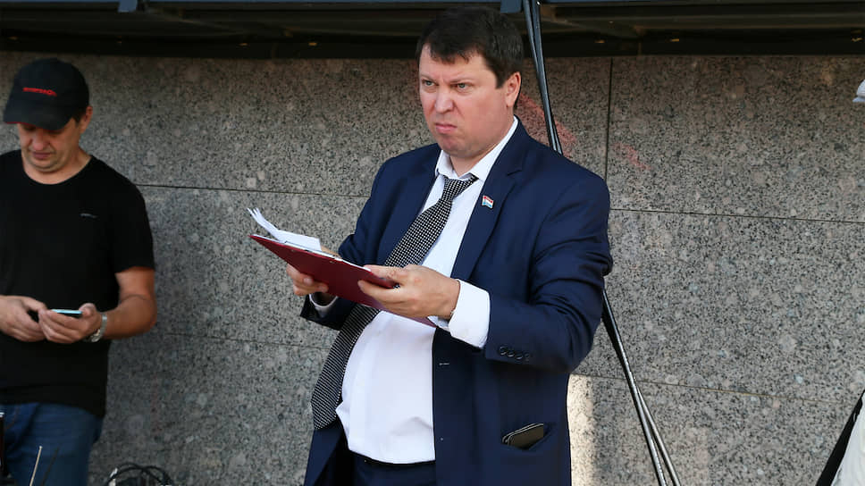 Самарская губдума не поддержала законопроект депутата Михаила Матвеева о сохранении объемов соцподдержки в случае снижения величины прожиточного минимума