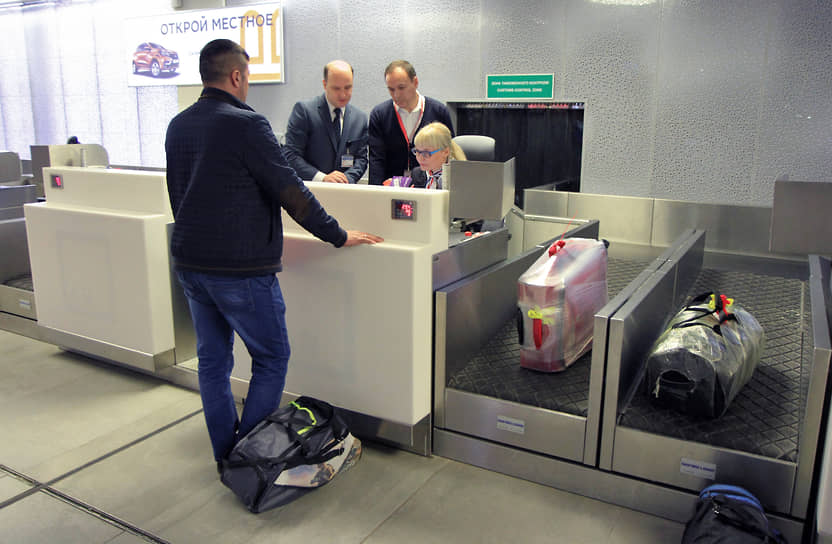 Аэропорт Курумоч продолжает терять пассажиропоток