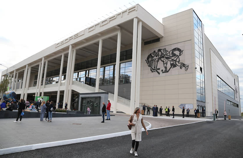 За время строительства Дворца спорта его стоимость увеличилась с 2 до 4 млрд рублей