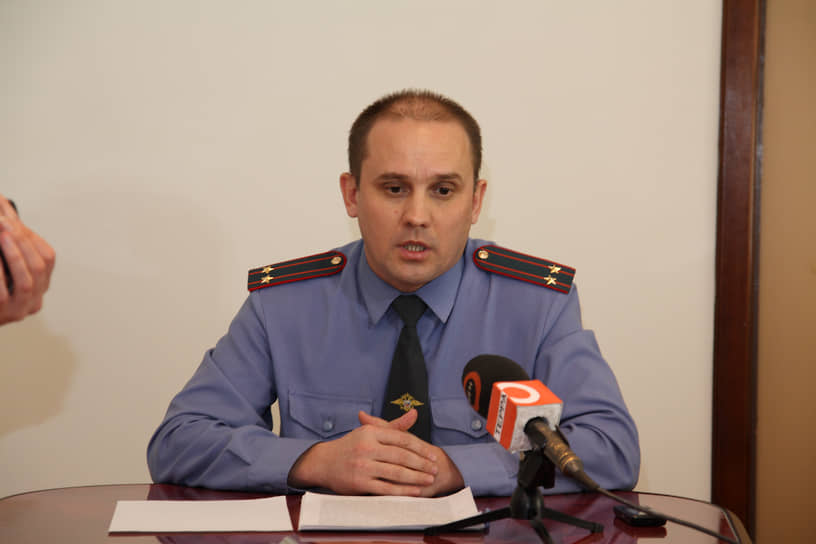 После службы в право­охранительных органах Игорь Сизоков стал 
топ-менеджером футбольного клуба «Крылья Советов»