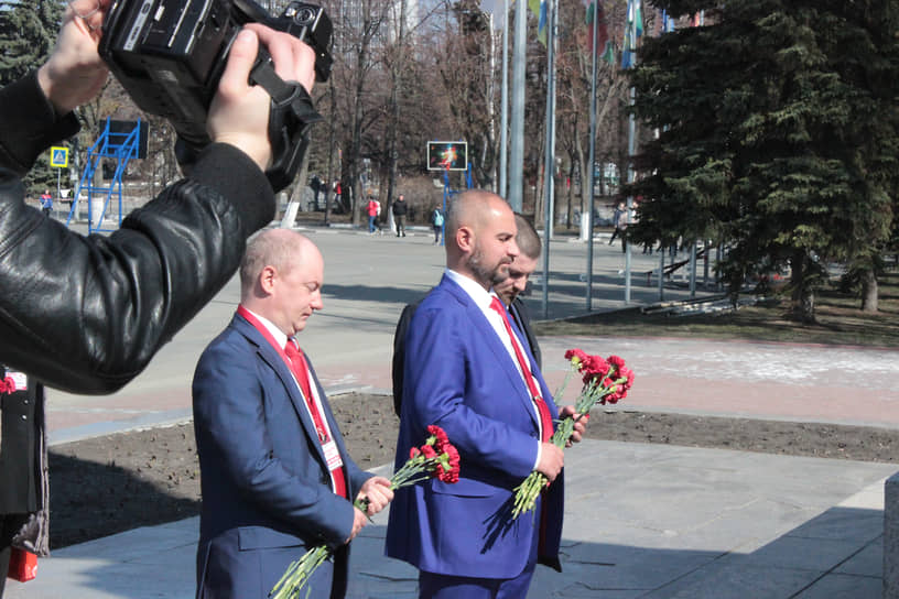 Теперь​ бывшие товарищи по партии​ Сергей Малинкович (слева) и Максим Сурайкин общаются только через прокуратуру
