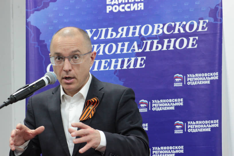 Василий Гвоздев считает, что некоторые его «товарищи» по партии делают все, чтобы он не победил
