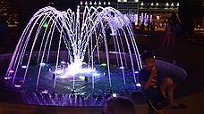 Еще два фонтана в Самаре украсили подсветкой ко Дню города