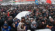 Самарские пенсионеры решили митинговать в сквере «Родина»