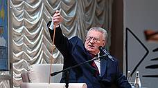 Владимир Жириновский в Самаре обвинил российских спортсменов, которые выступают на Олимпиаде в Пхенчхане, в неуважении к своей стране