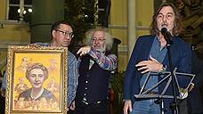 Бывший глава ульяновского музея обвиняется в хищении картин Никаса Сафронова