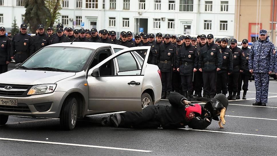 Покажи полицию