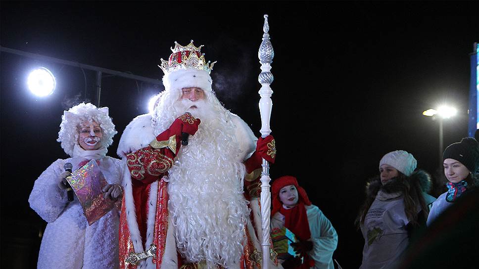 Дед Мороз из Великого Устюга на площади Куйбышева