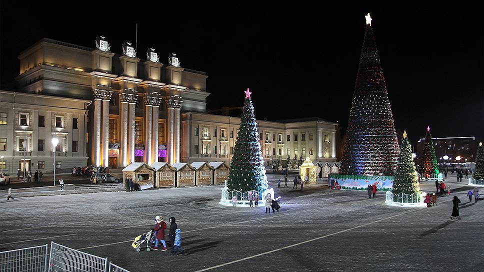 Площадь Куйбышева в Самаре в новогодние праздники