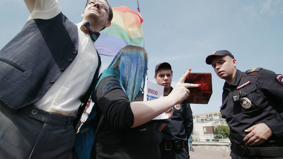 Акцию организовали самарские сторонники Алексея Навального и представители регионального отделения Либертарианской партии. Также в ней могли участвовать все желающие.